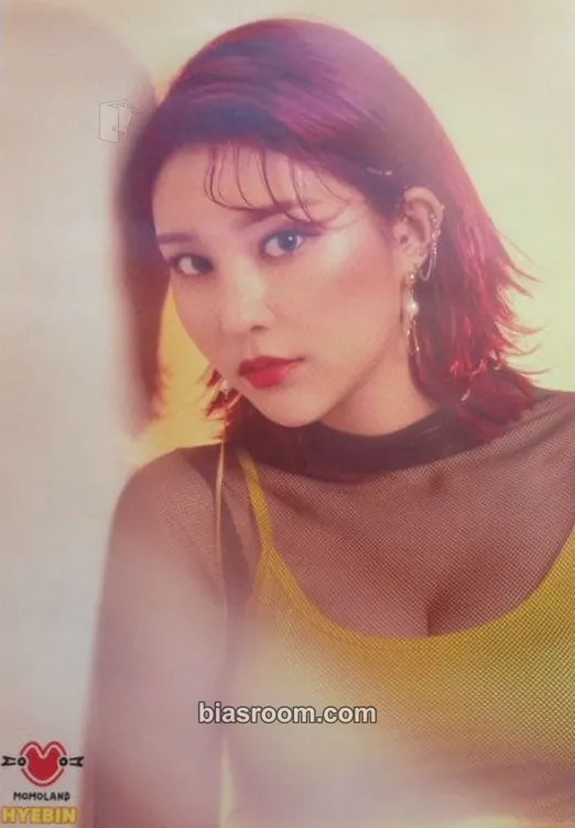 Hyebin I'm So Hot Photocard - MOMOLAND - MOMOLAND K-pop photocard