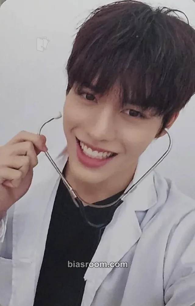 GHOST9 - Prince - 2025 Season’s Greetings 'Will You Be My Prom Date?' Other makestar online