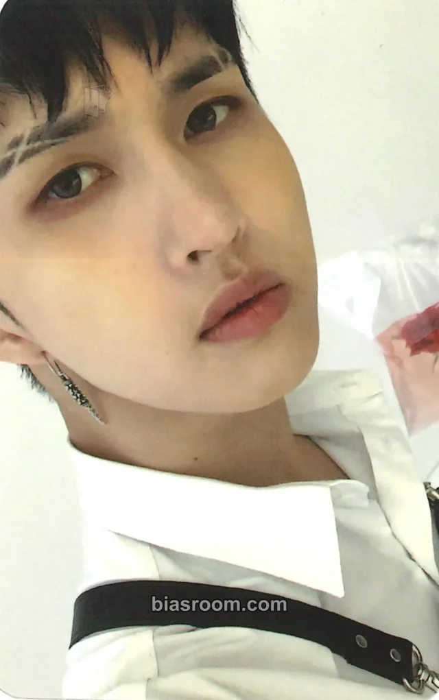 VIXX - Ken - Eau de VIXX Album album photocard red version