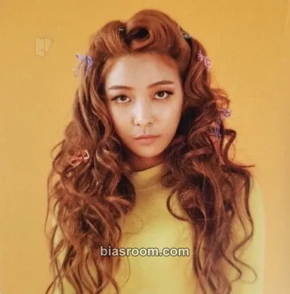 Luna 4 Walls Photocard - f(x) - f(x) K-pop photocard