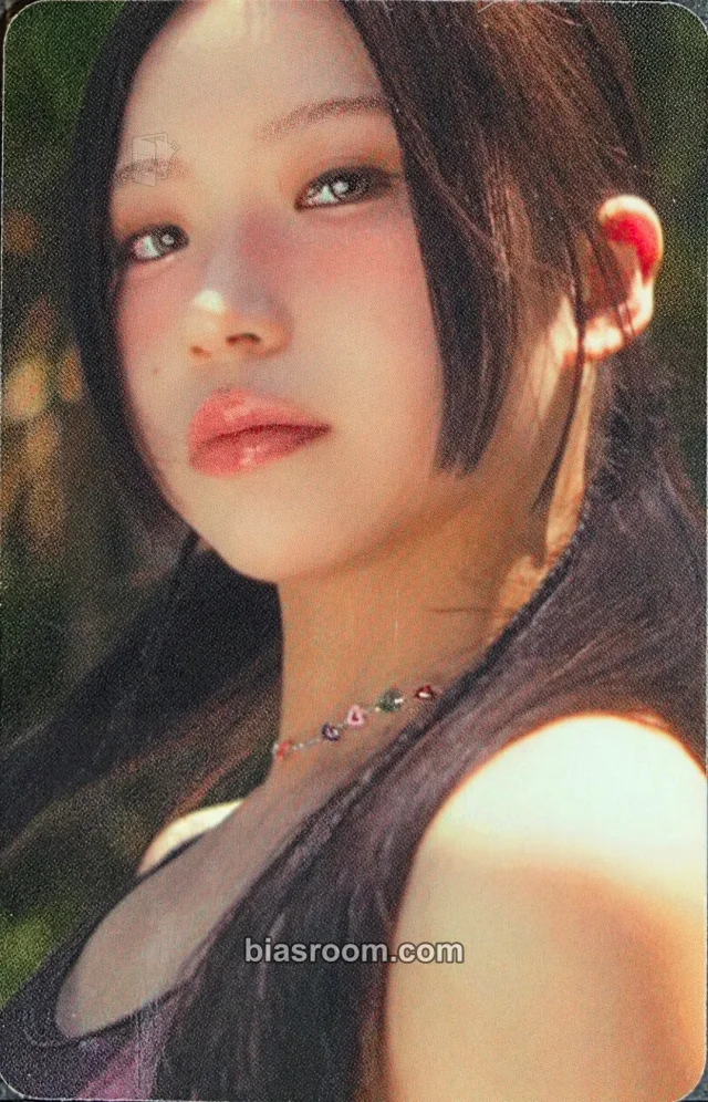 I.MET.U - Cleo - VELVET TRIGGER Album album photocard concept version platform random photocard