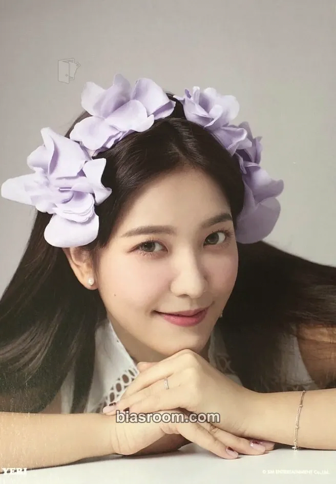 Yeri 2019 Season's Greetings Photocard - Red Velvet - Red Velvet K-pop photocard
