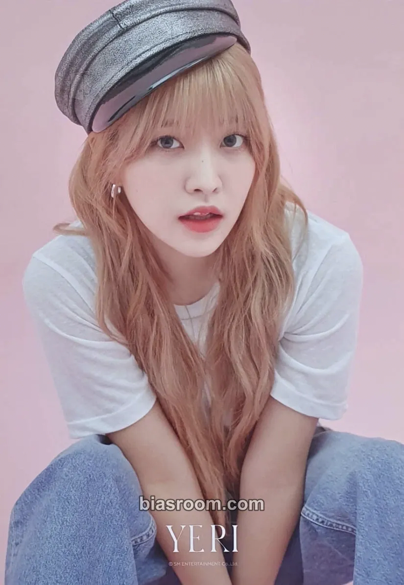 Yeri 2020 Season's Greetings Photocard - Red Velvet - Red Velvet K-pop photocard