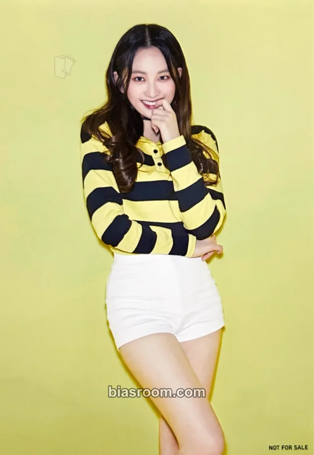 MOMOLAND - Taeha - BAAM Album CD purchase first press only photo print