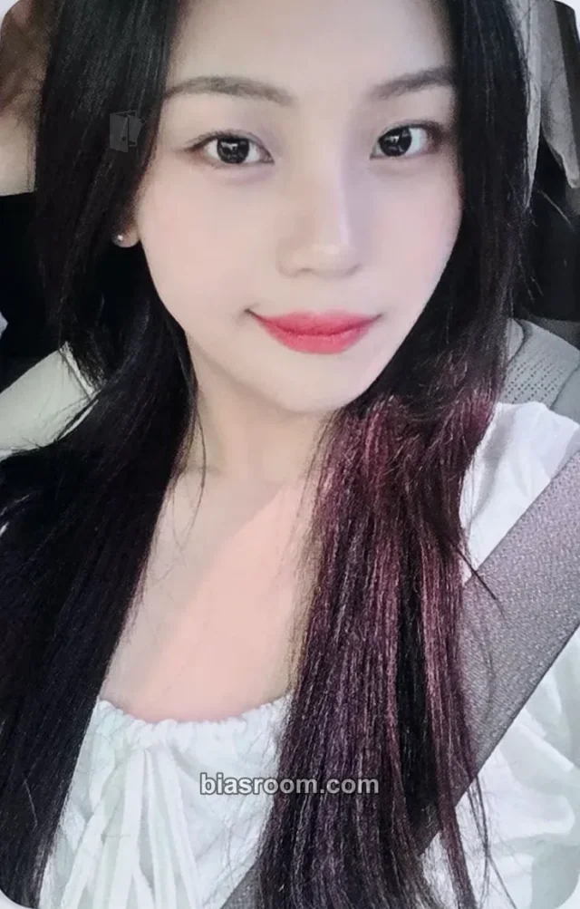 VIVIZ - Umji - VOYAGE Album everline fansign round 5