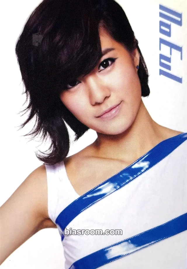 Rainbow - Noeul - A (Japanese Version) Album non-standard size trading card