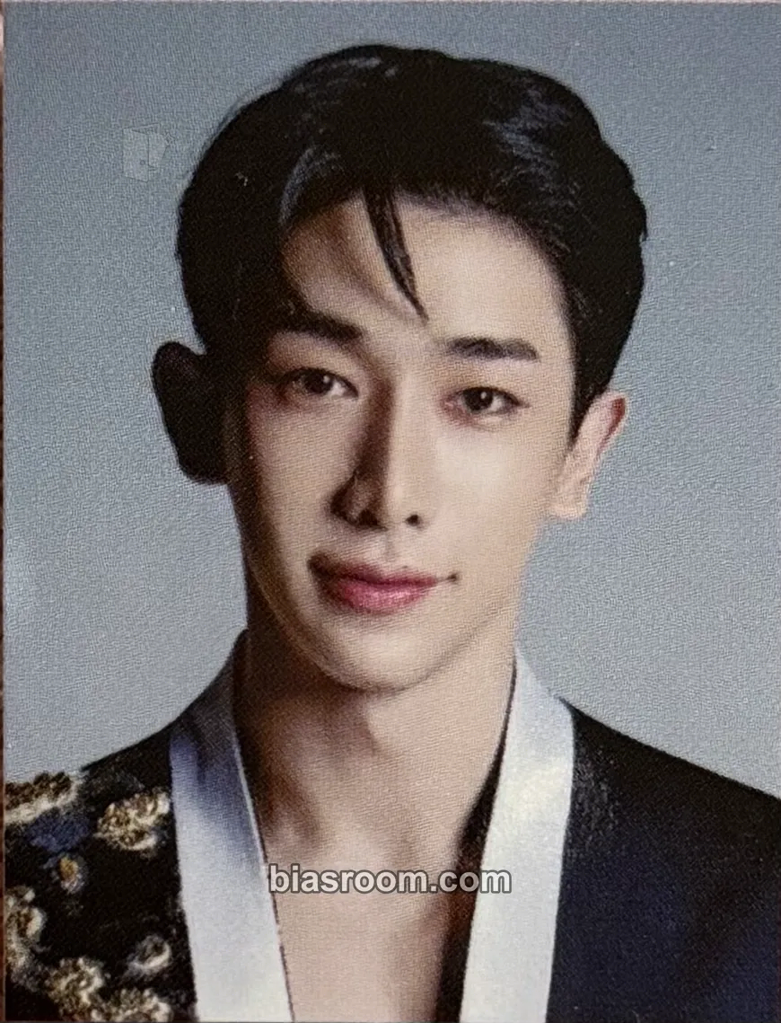 Wonho Facade Photocard - Wonho K-pop photocard