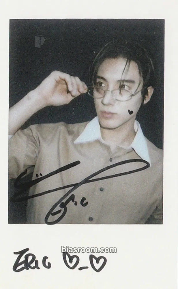 Eric ERIC x KINO Magazine Photocard - THE BOYZ - THE BOYZ K-pop photocard
