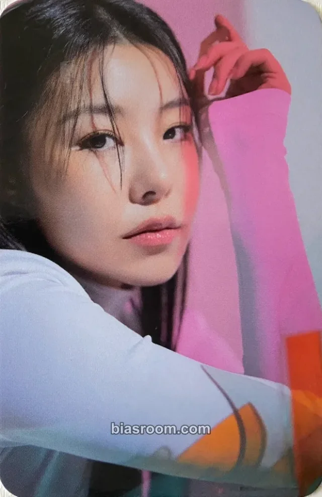 MAMAMOO - Wheein - Redd Album winner benefit fansign solo album musickorea (music korea)
