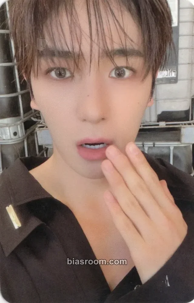 THE BOYZ - Hyunjae - Trigger Album everline fansign round 3