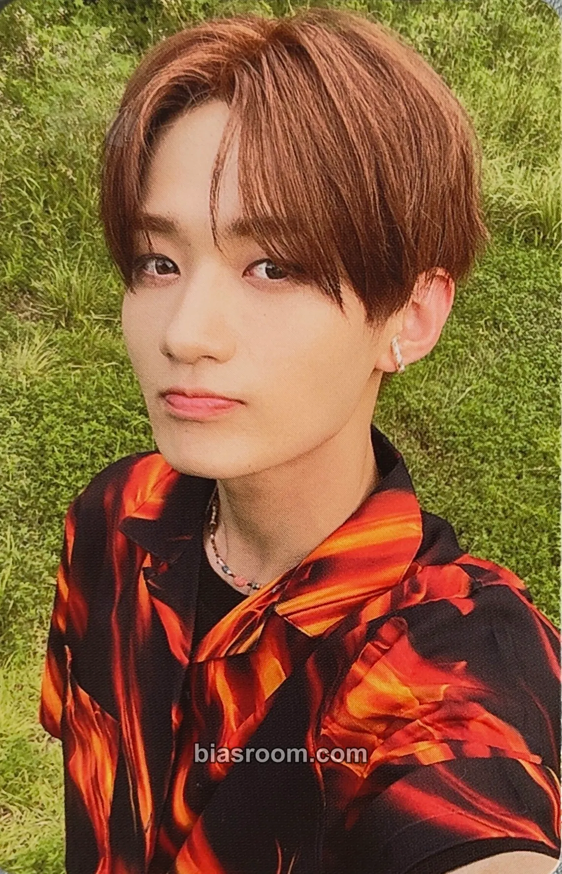 Yongseung Series 'O' Round 2 : Hole Photocard - VERIVERY - VERIVERY K-pop photocard