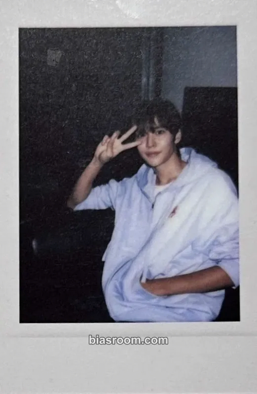 Eunseok Talk Saxy Photocard - RIIZE - RIIZE K-pop photocard