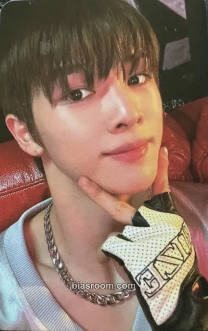 Sungchan Talk Saxy Photocard - RIIZE - RIIZE K-pop photocard