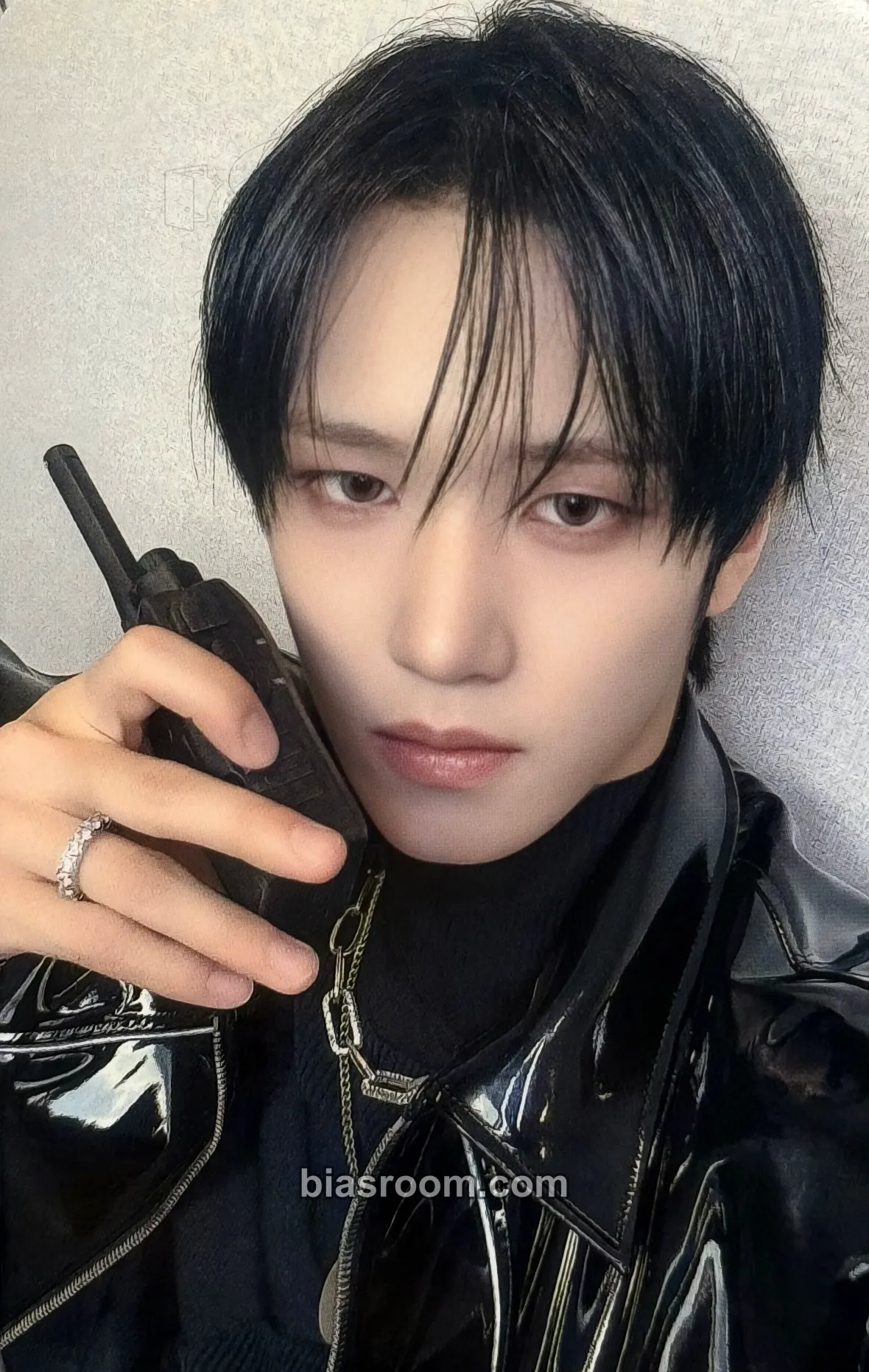 Gihyeon Chapter: New is Now Photocard - NouerA - NouerA K-pop photocard