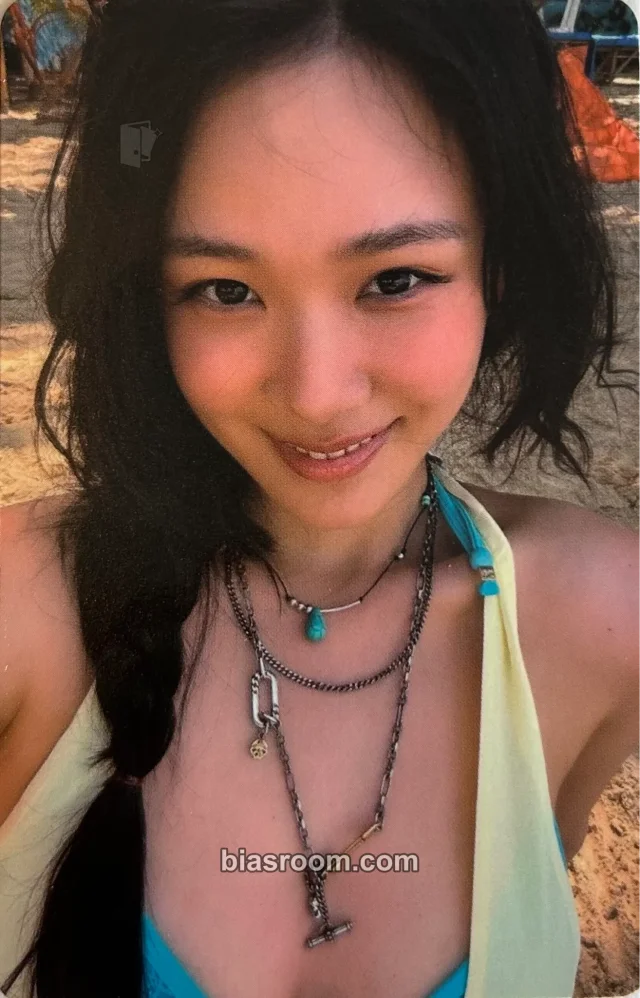 BIBI - BIBI - BUMPA Album photocard pack version