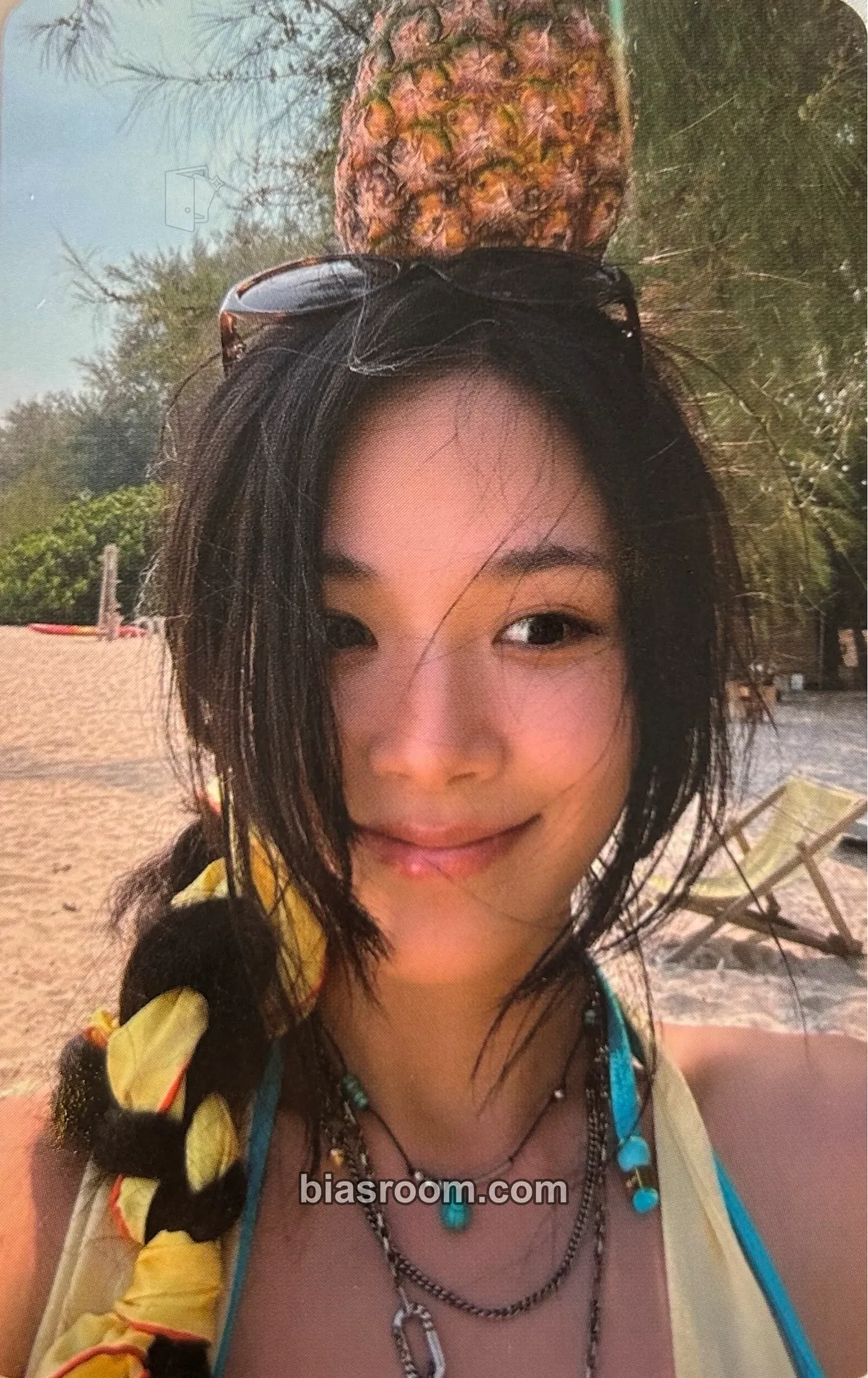 BIBI BUMPA Photocard - BIBI K-pop photocard