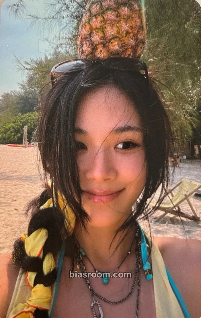 BIBI - BIBI - BUMPA Album photocard pack version