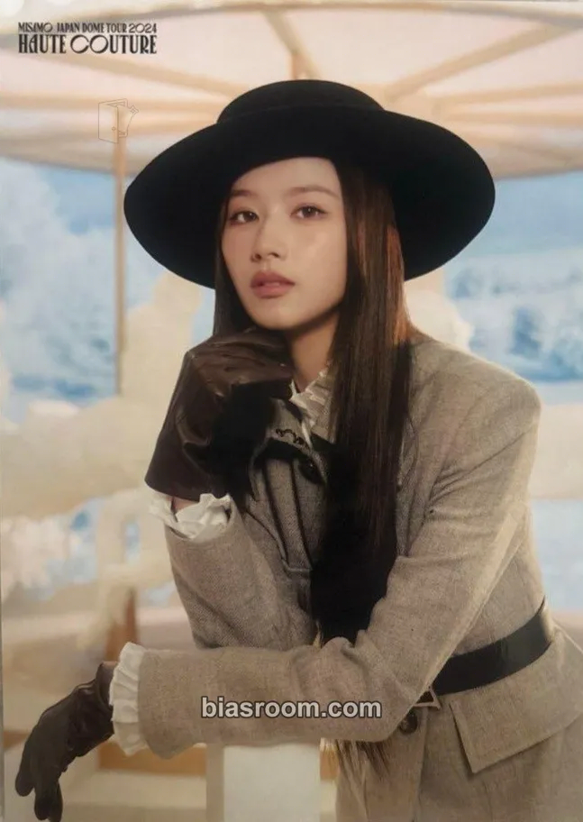 Sana MISAMO Japan Dome Tour 2024 ‘HAUTE COUTURE’ Photocard - TWICE - TWICE K-pop photocard