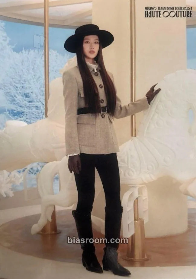 Sana MISAMO Japan Dome Tour 2024 ‘HAUTE COUTURE’ Photocard - TWICE - TWICE K-pop photocard