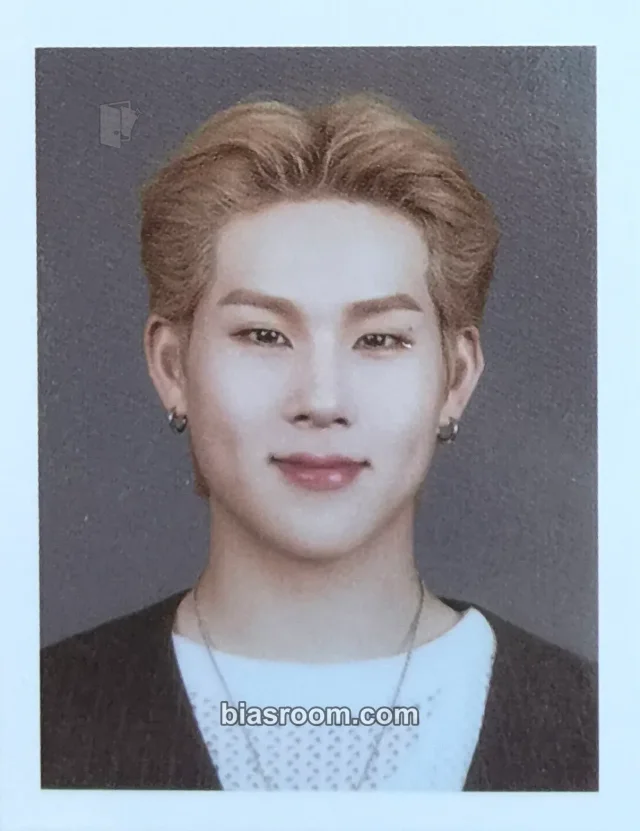 MONSTA X - Joohoney - 8th Fanclub Membership Other fanclub/membership id photo kit inclusion