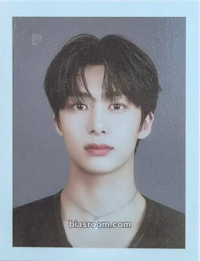 MONSTA X - Hyungwon - 8th Fanclub Membership Other fanclub/membership id photo kit inclusion