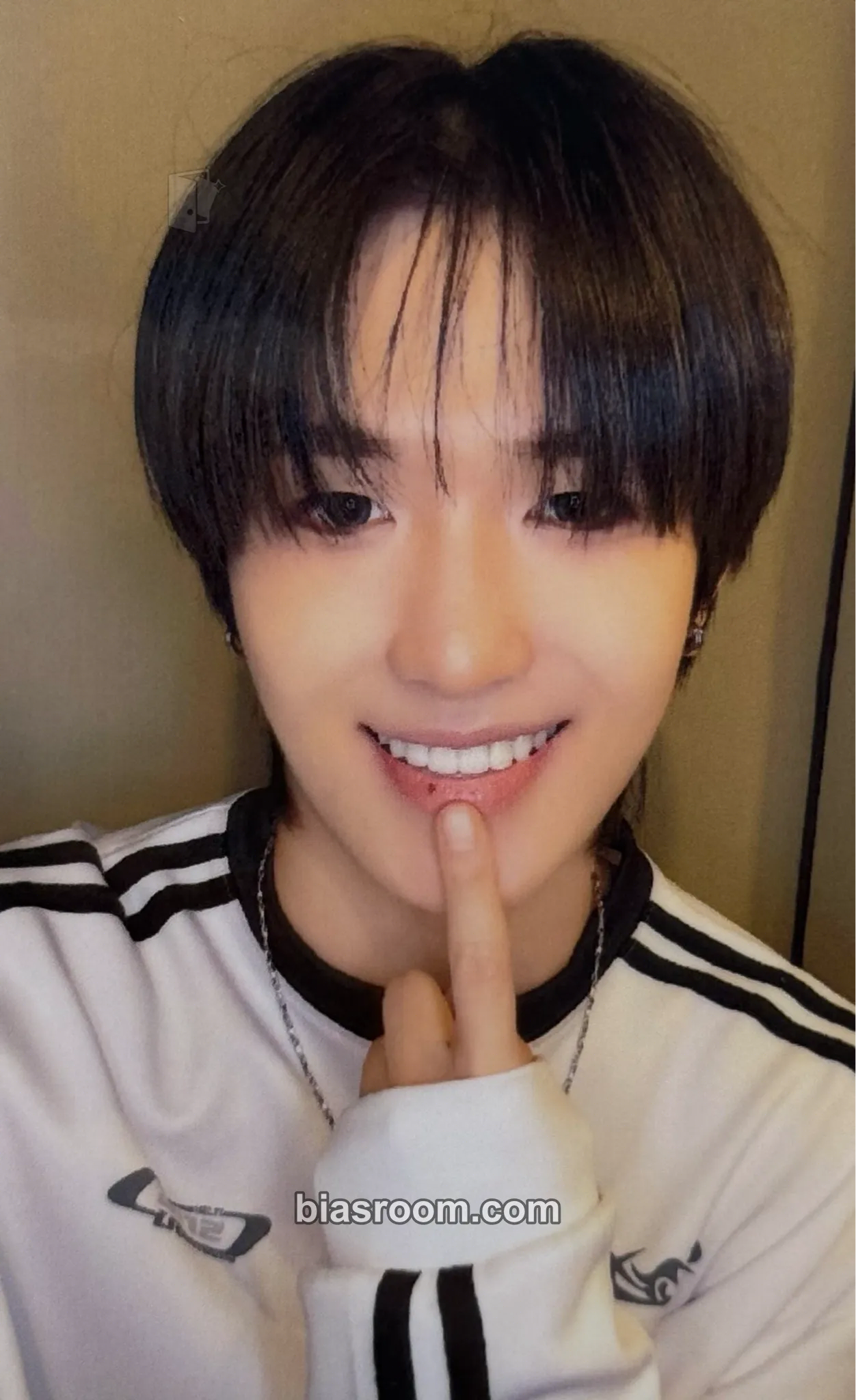 Gihyeon n: number of cases Photocard - NouerA - NouerA K-pop photocard