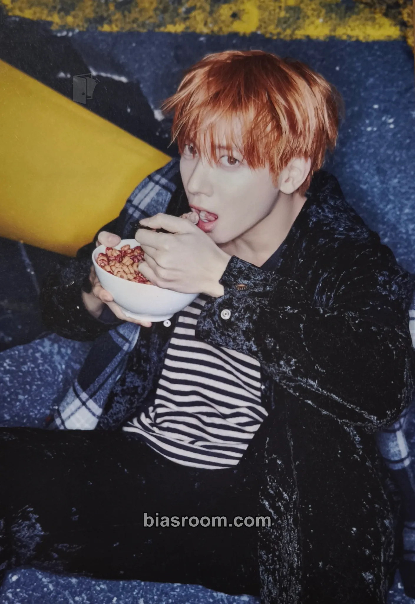 Taehyun 7TH YEAR: A Moment of Stillness in the Thorns Photocard - TOMORROW X TOGETHER - TOMORROW X TOGETHER K-pop photocard