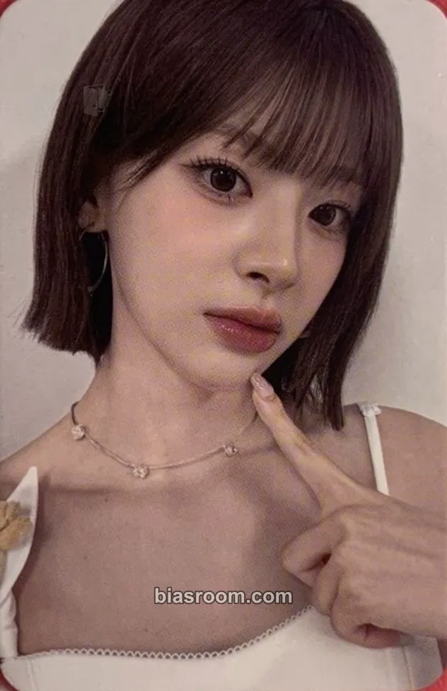 Seeun 2:LOVE Photocard - STAYC - STAYC K-pop photocard