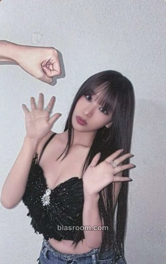 Natty Who Is She Photocard - KISS OF LIFE - KISS OF LIFE K-pop photocard