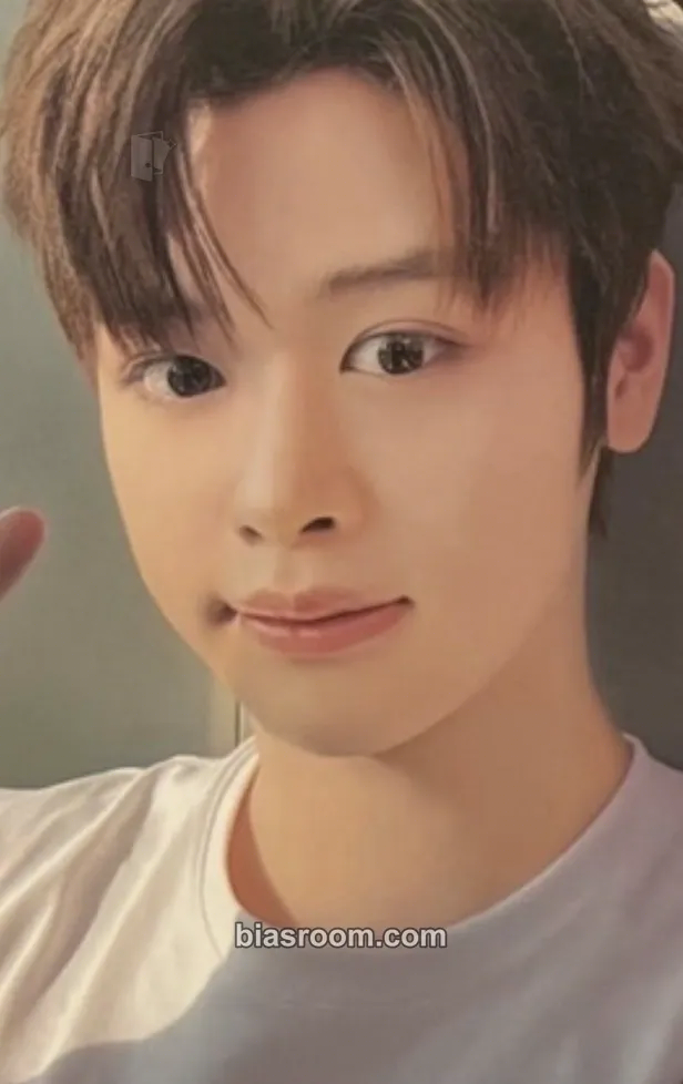 Ma Jingxiang Photocards (CLOSE YOUR EYES) | Bias Room