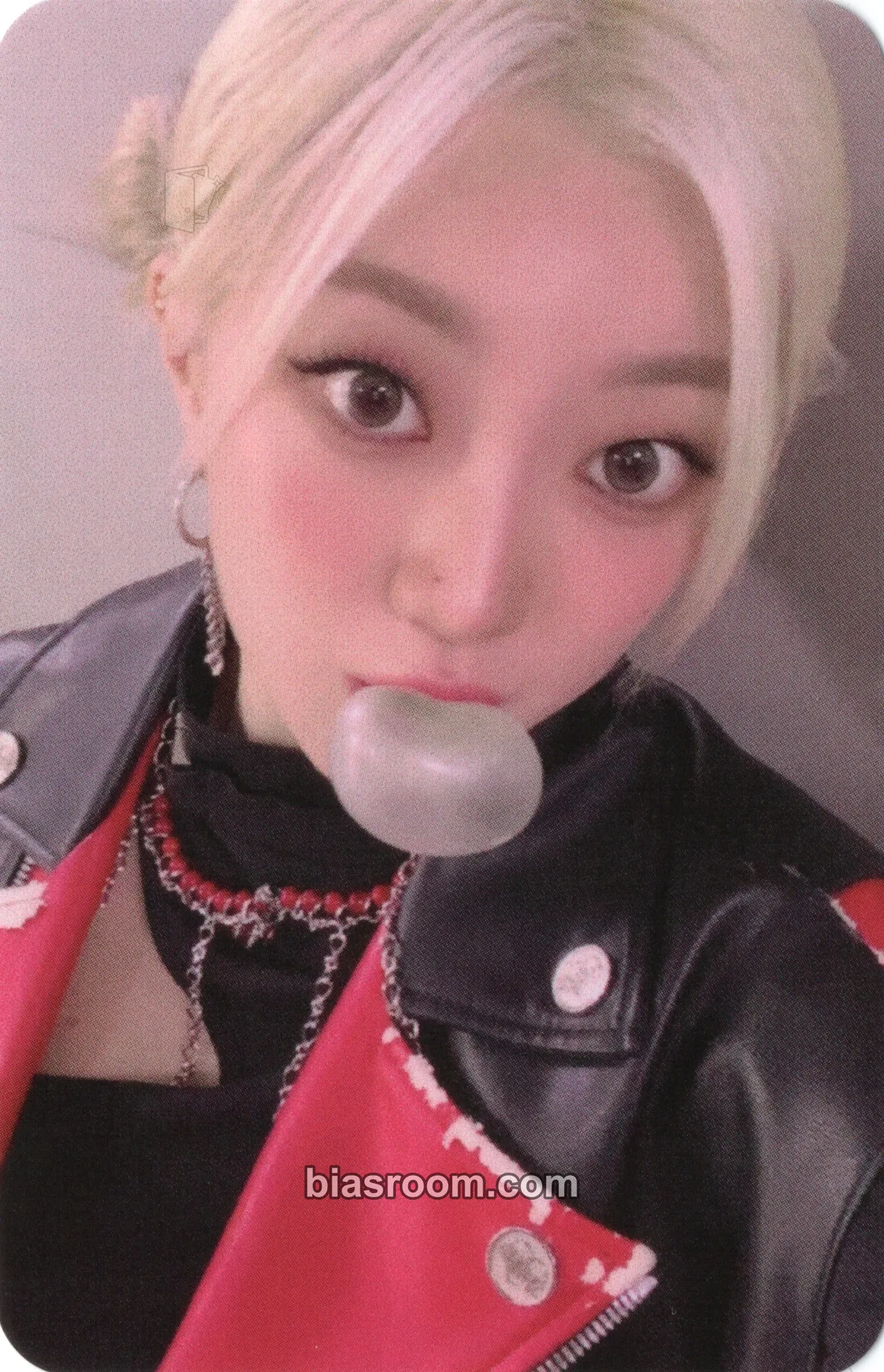 Karin XX Photocard - Craxy - Craxy K-pop photocard