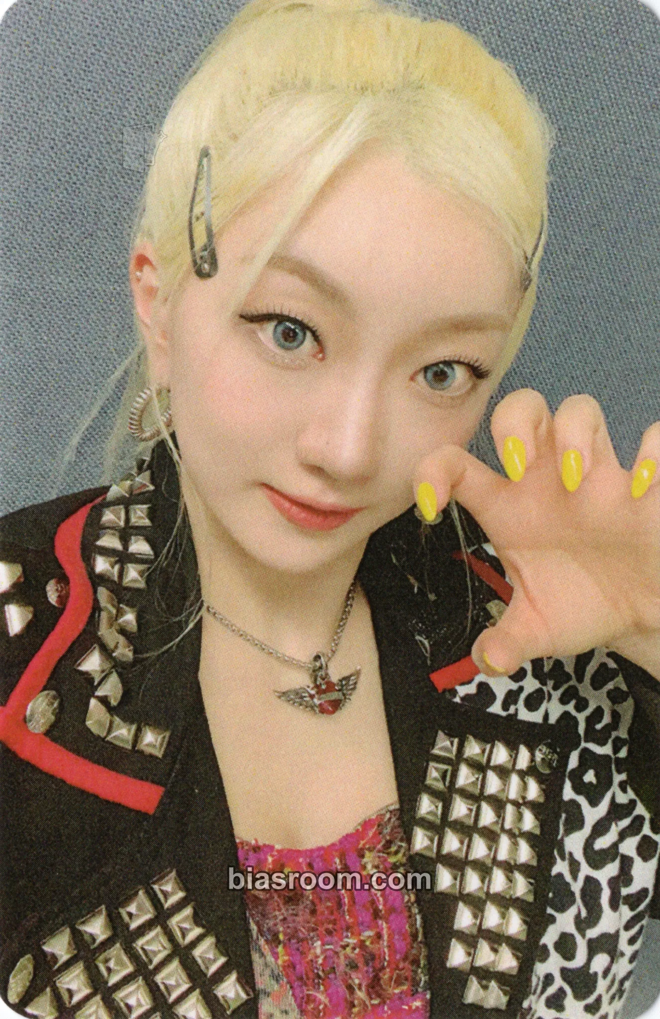 Karin XX Photocard - Craxy - Craxy K-pop photocard