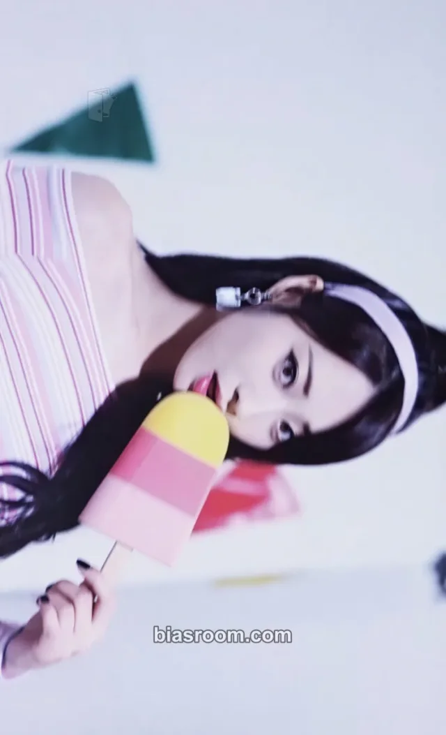 9MUSES - Kyungri - 9muses Concert Re:Mine Event entrance / attendance benefit photobook inclusion horizontal