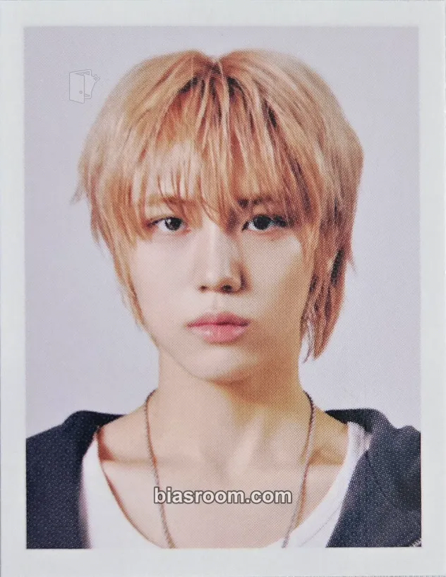 Seongmin 2026 SEASON GREETINGS <WE ARE CRAVITY CREW> Photocard - CRAVITY - CRAVITY K-pop photocard