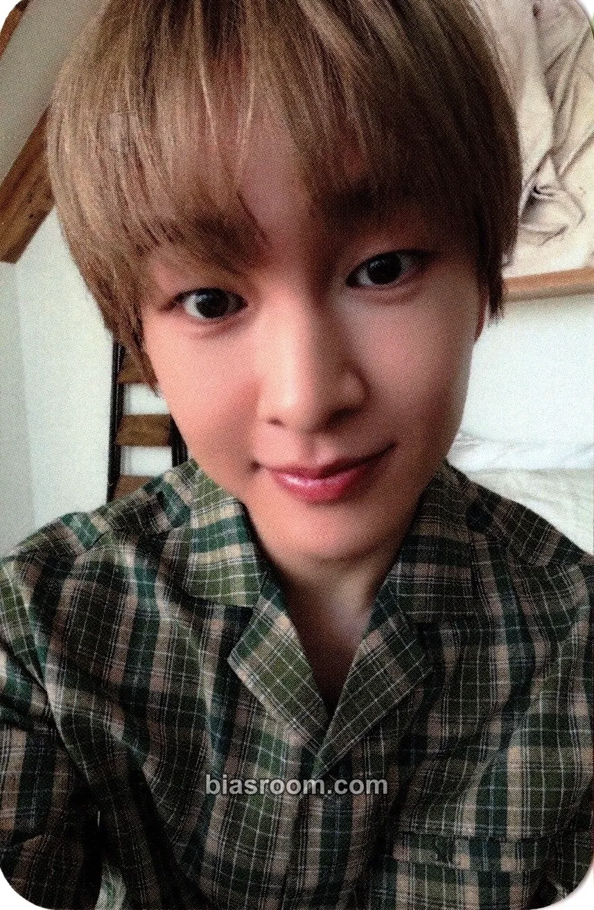 Onew Tough Love Photocard - SHINee - SHINee K-pop photocard