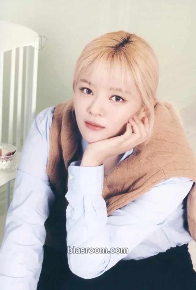 TWICE - Jeongyeon - Together 1&2 (7th Anniversary) Event postcard