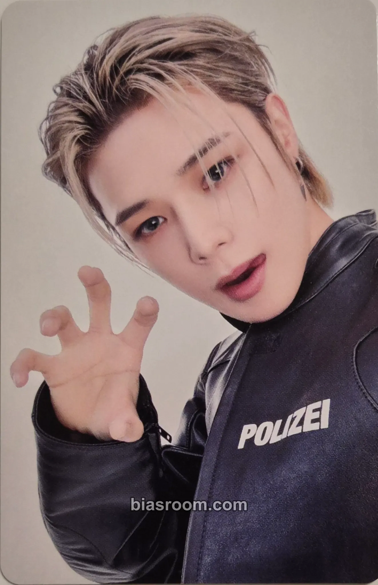 K AWAKEN THE BLOODLINE (Asia Tour) Photocard - &TEAM - &TEAM K-pop photocard