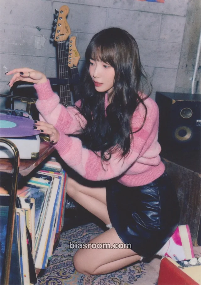 Kep1er - Youngeun - FLY-BY Album trading card