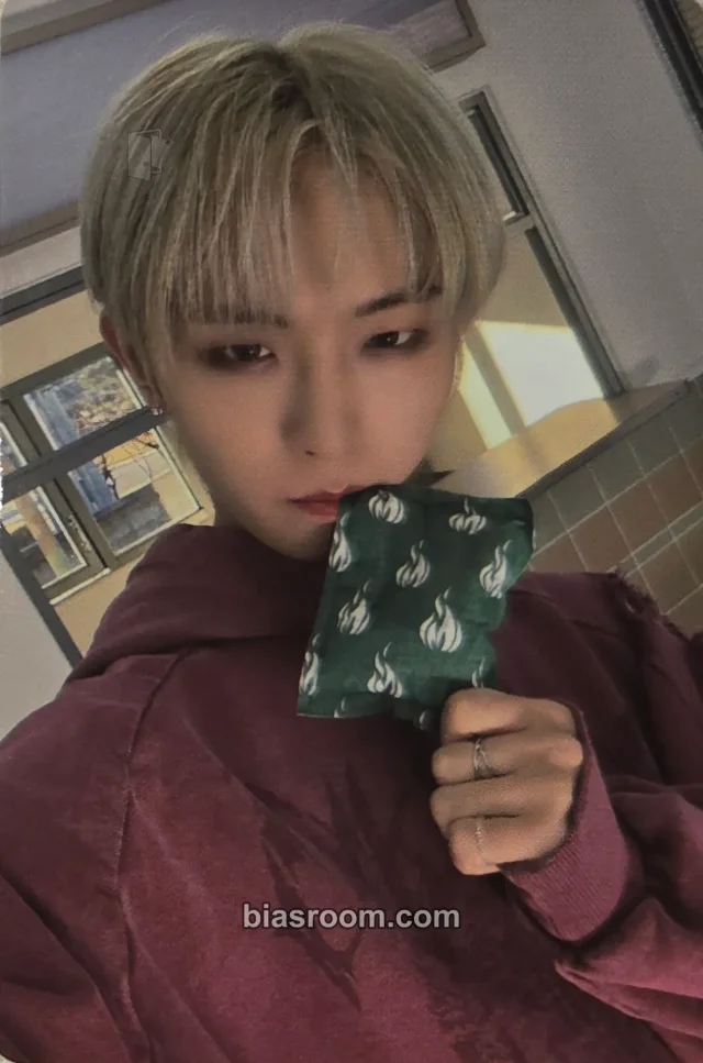 NTX - Xiha - OVER TRACK Album album photocard standard version
