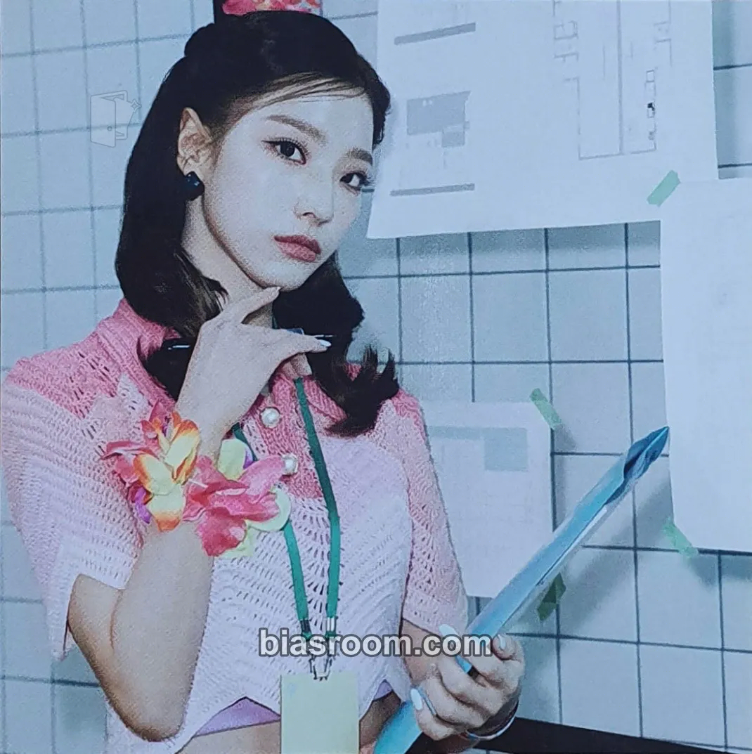 Saerom From Our Memento Box Photocard - fromis_9 - fromis_9 K-pop photocard