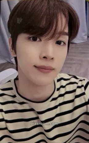 Sungchan Odyssey Photocard - RIIZE - RIIZE K-pop photocard