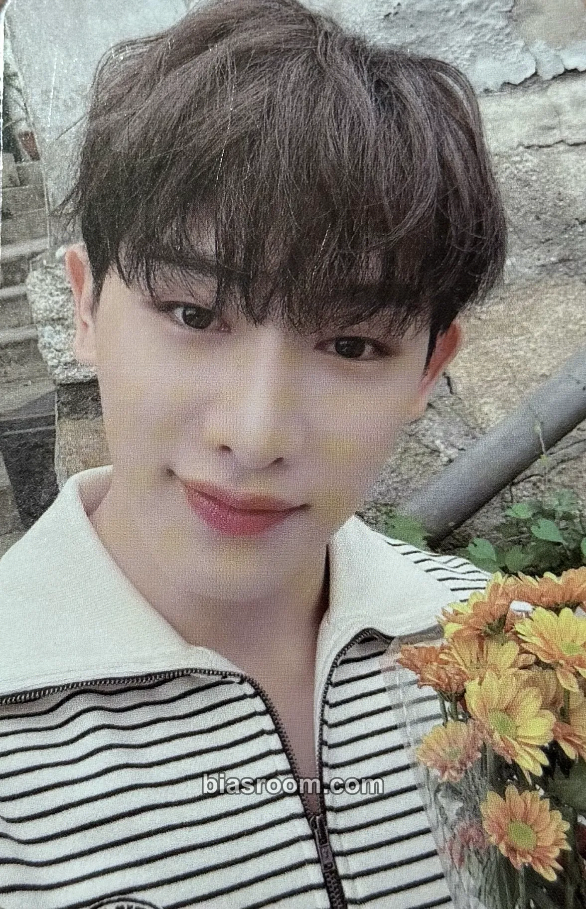 Wonho 2023/2024 Season's Greetings - Travel in 2023, Vacation in 2024 Photocard - Wonho K-pop photocard