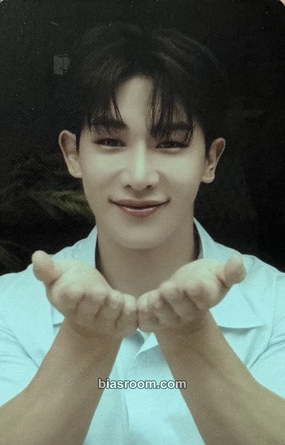 Wonho 2023/2024 Season's Greetings - Travel in 2023, Vacation in 2024 Photocard - Wonho K-pop photocard