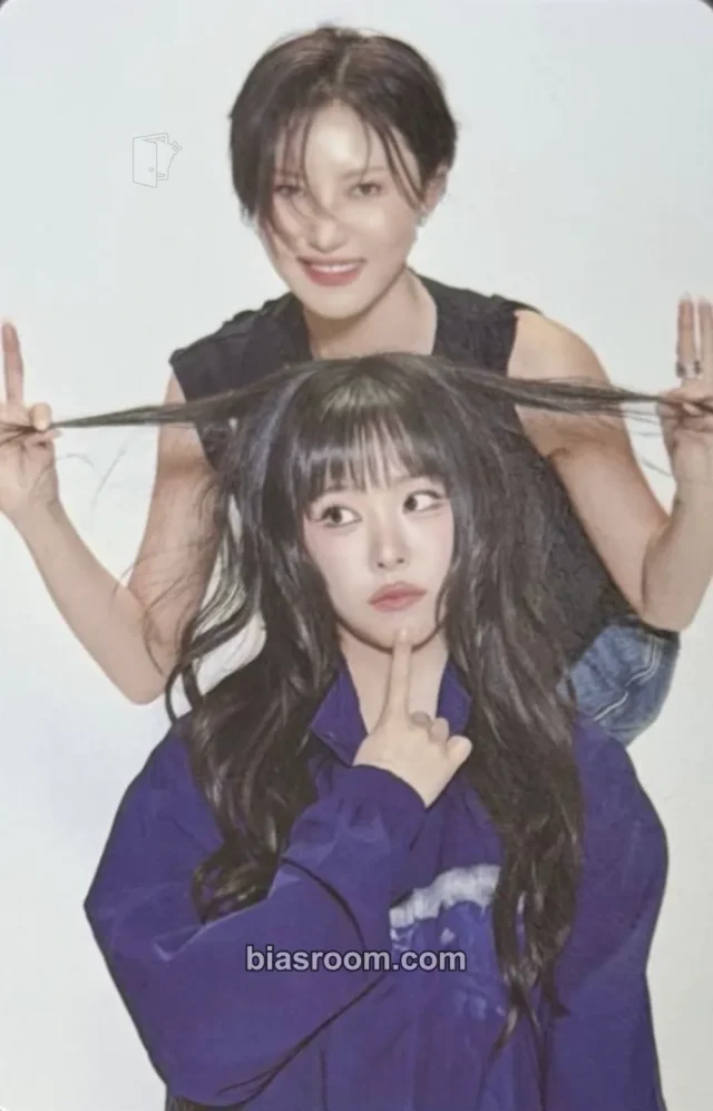MAMAMOO - Wheein & Hwasa - 4WARD World Tour Event trading card merch photocard