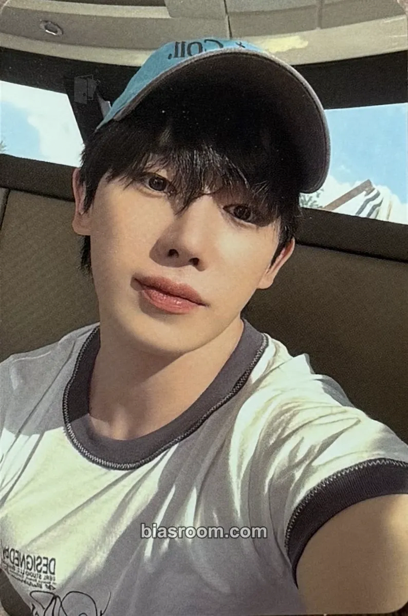 Wonho 2025 Season's Greetings - Bright Sky Photocard - Wonho K-pop photocard