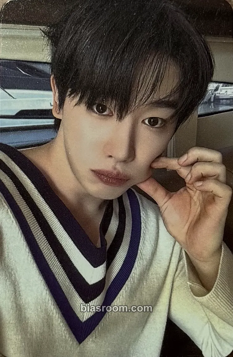 Wonho 2025 Season's Greetings - Bright Sky Photocard - Wonho K-pop photocard