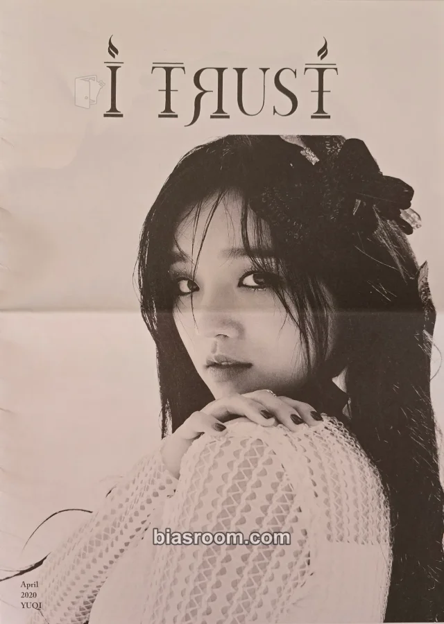i-dle - Yuqi - I Trust Album album inclusion booklet