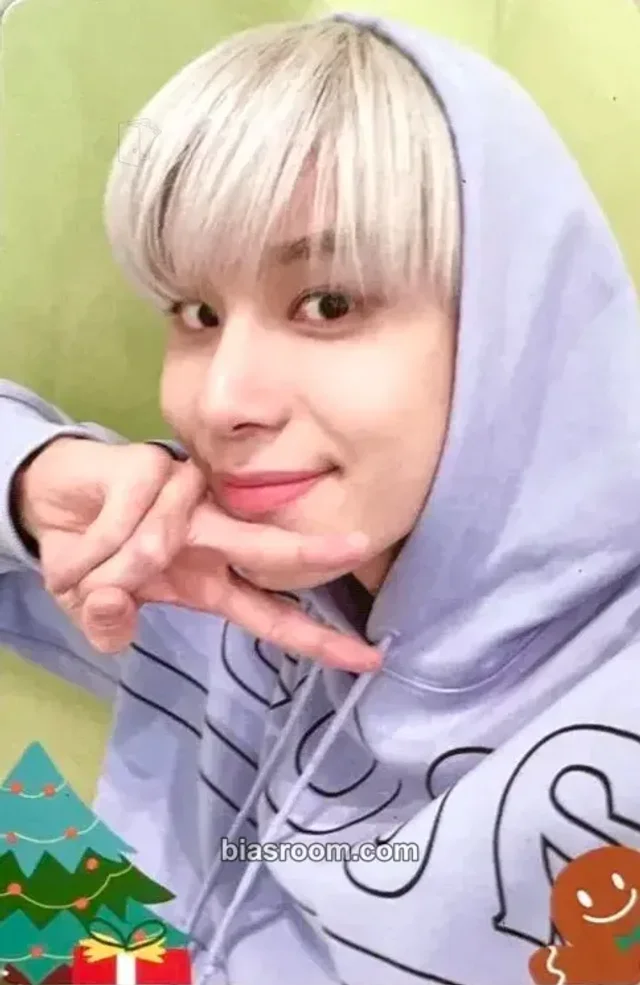 NCT 127 - Jungwoo - Sticker Album withfans / yizhiyu (yzy) round 3 video call (fancall)