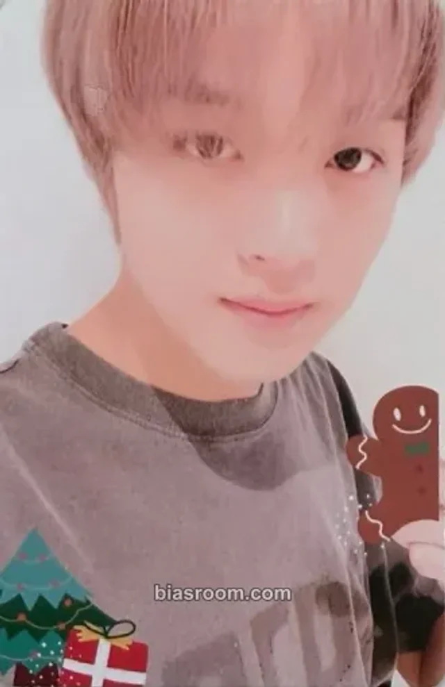 NCT 127 - Haechan - Sticker Album withfans / yizhiyu (yzy) round 3 video call (fancall)