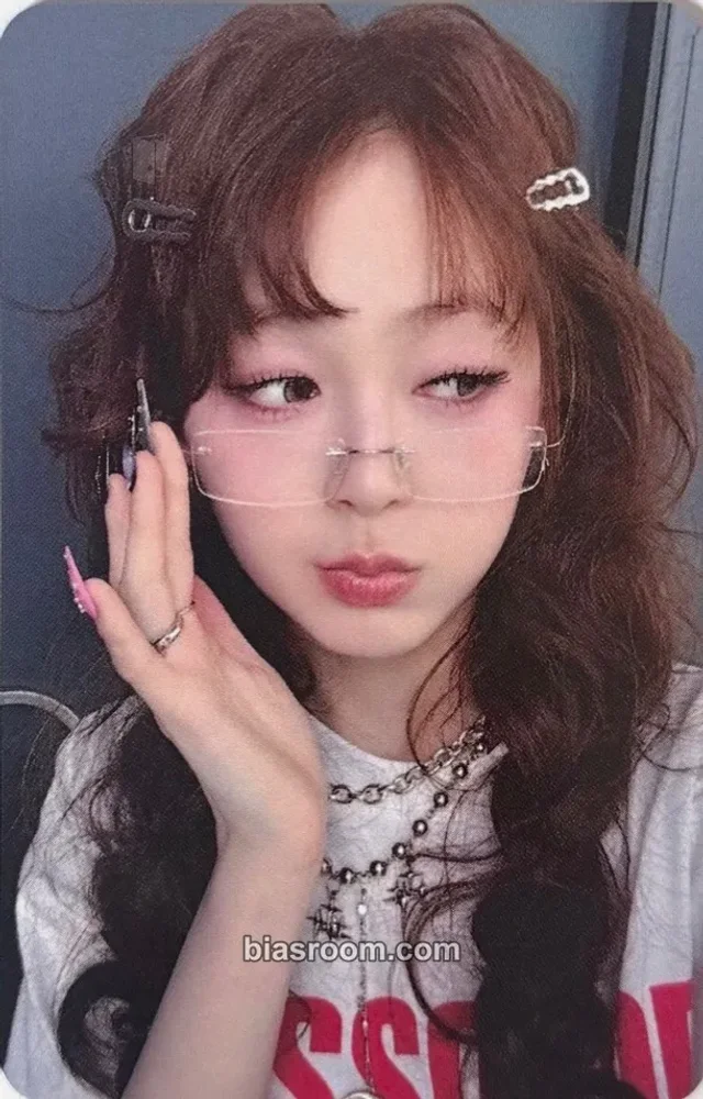 Queenz Eye - Seoha - PRISM EP.02 Album everline pob (pre-order benefit)